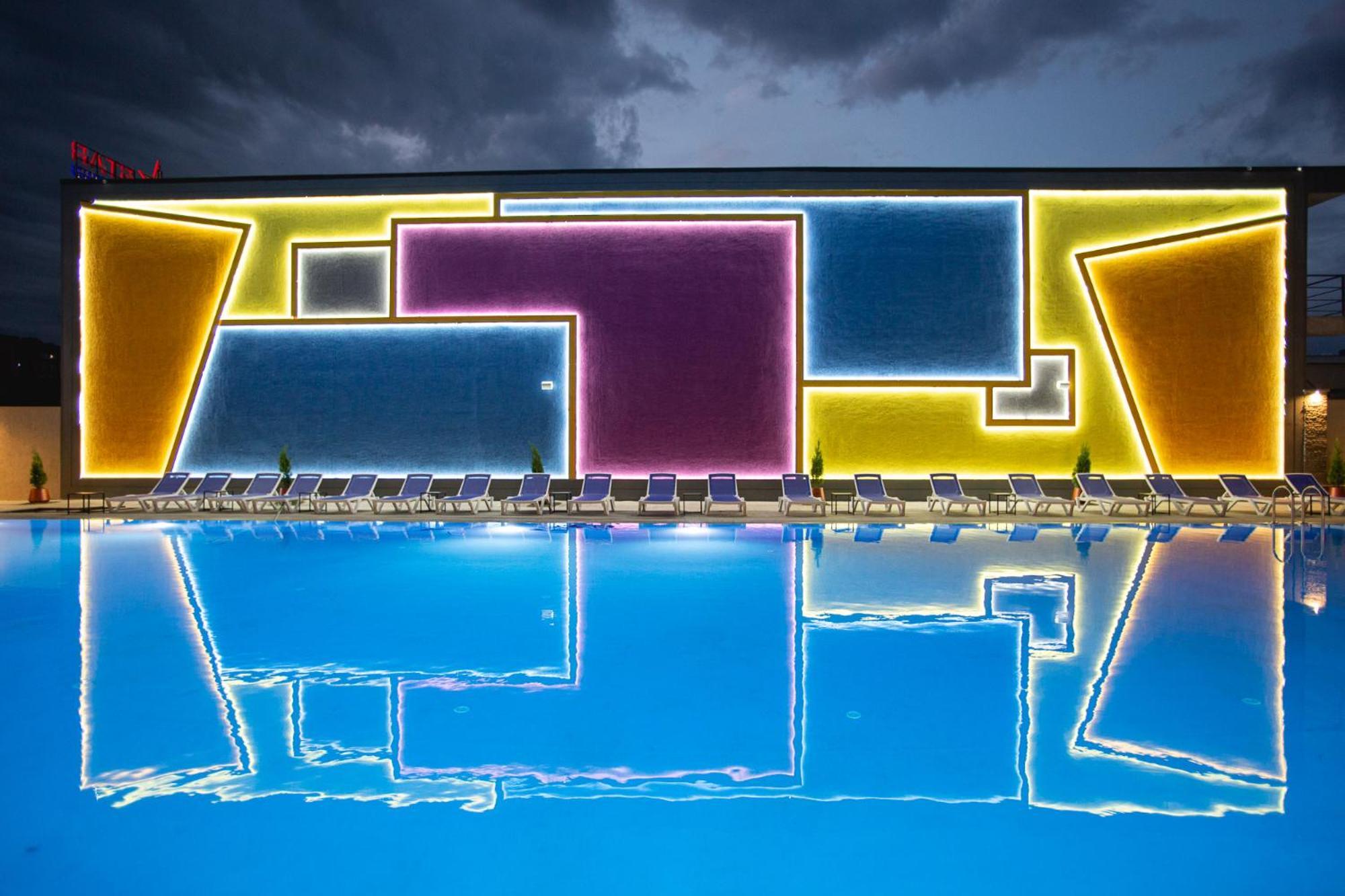 West Inn Georgia Kutaisi Exteriör bild