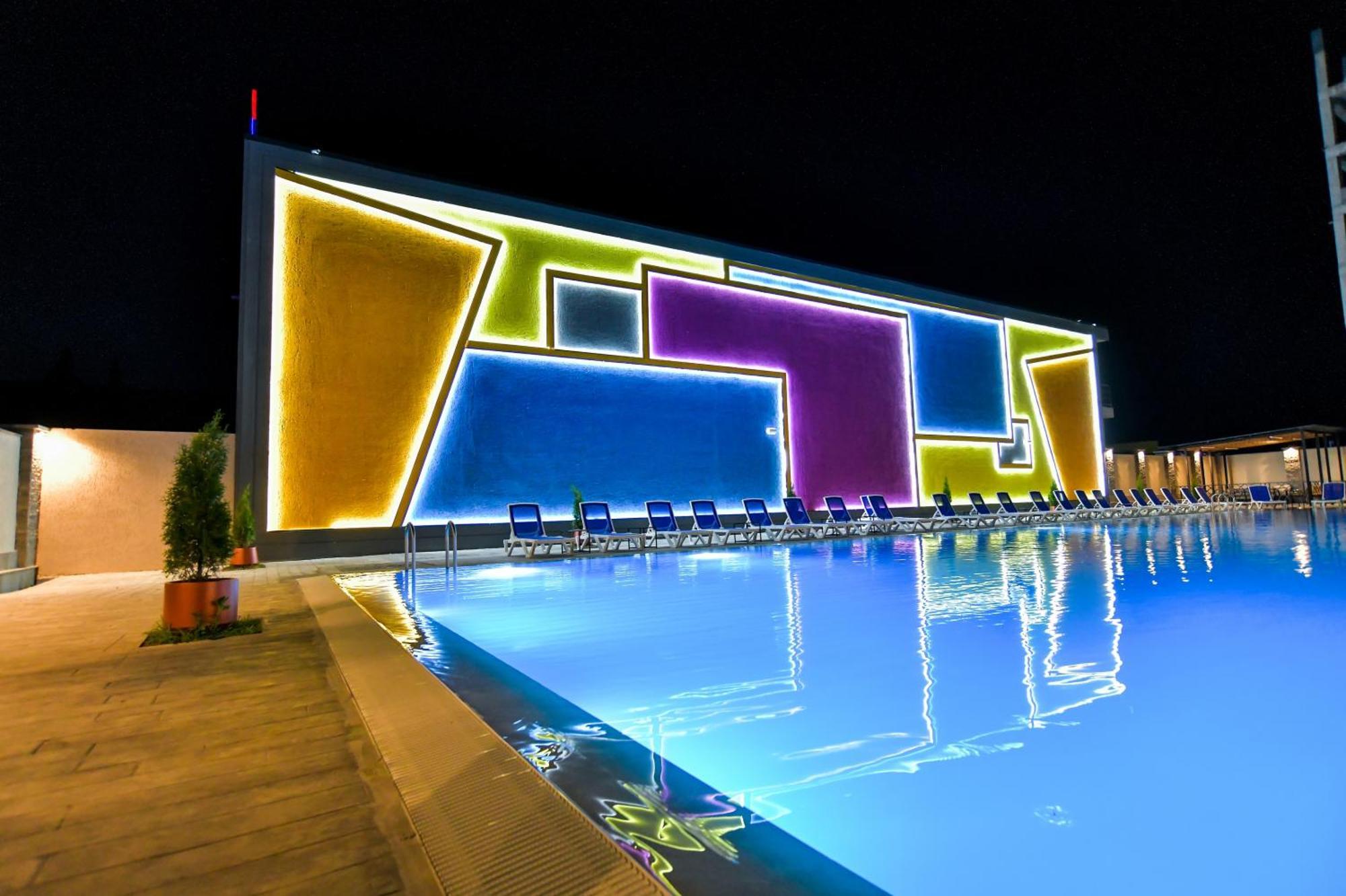 West Inn Georgia Kutaisi Exteriör bild